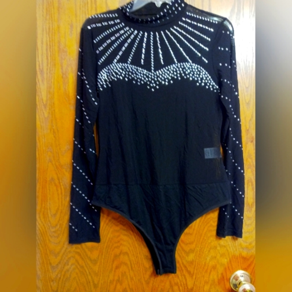 Junior top sz.xlg with rhinestone